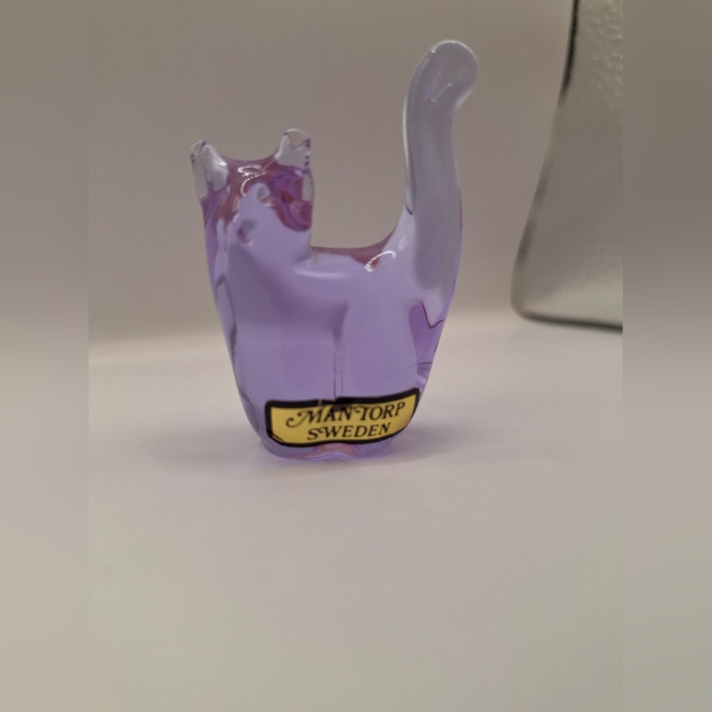 Vintage Mantorp Sweden Amethyst Color Art Glass Cat Figurine